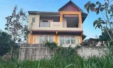 dijual villa cilengkrang