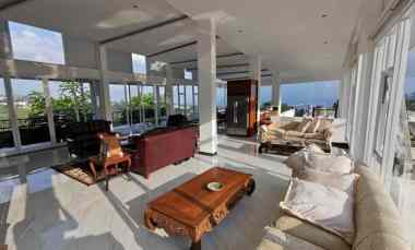 dijual villa dago pakar timur ciburial