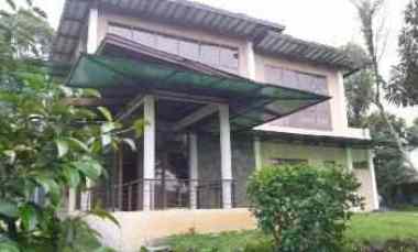 Villa 2 Lantai Kebun Duren Montong LT 1,4 Ha, Bunihayu, Jalancagak