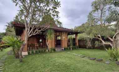 Villa Cantik Tanah Luas Harga Murah di Pakem km 17, Sleman