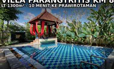 dijual villa jalan parangtritis km 8