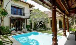 Strategis Villa di Jimbaran Bali dekat Ayana Samasta Village