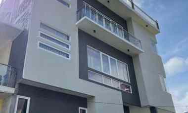 dijual villa jl abdulgani atas