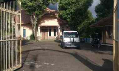 dijual villa jl babakan batawi pasirwangi