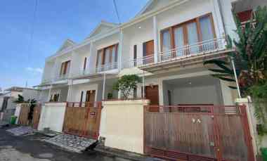 dijual villa kesambi