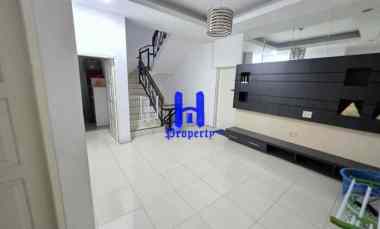 dijual villa komplek cemara asri jalan