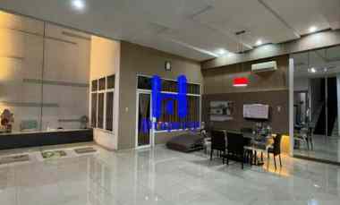 dijual villa komplek cemara asri jalan