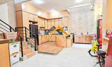 dijual villa komplek cemara asri jalan