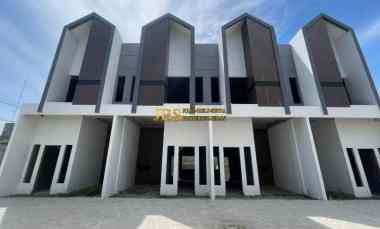 dijual villa komplek cemara houston