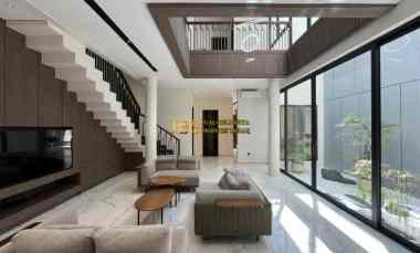 dijual villa komplek citraland gama