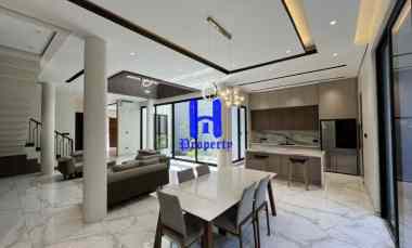 dijual villa komplek citraland gama