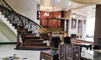 Dijual Villa Fully Furnished Lux Komplek Griya Riatur Jalan Krisan