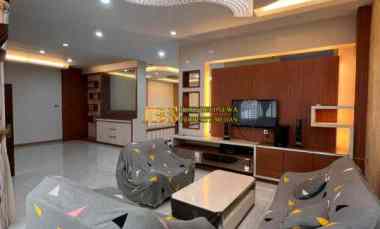 dijual villa komplek makmur garden