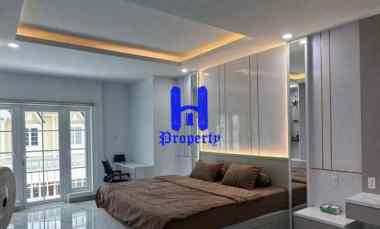 dijual villa komplek medan resort city