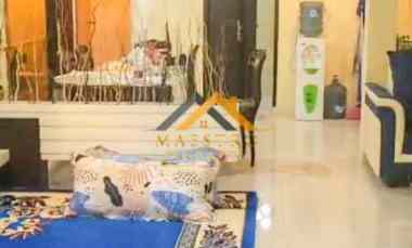 dijual villa komplek sinabung view