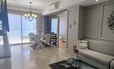 Apartemen The Peak Residence Lt 19, Akses Langsung ke Tunjungan Plaza