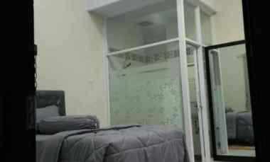 Kost Executive Bulanan Khusus Putri 3 menit ke Kampus UNS.Solo