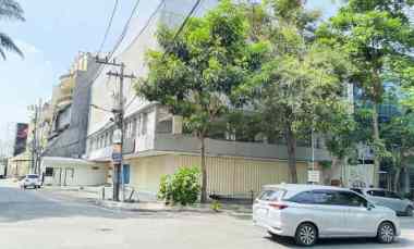 Gedung 4 Lantai Loss Nol Jalan Raya Genteng Kali dekat Balai Kota