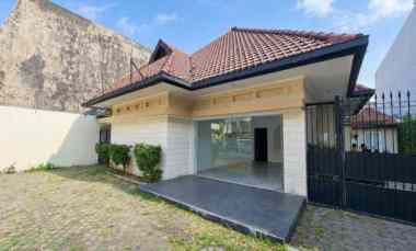 Disewakan Bangunan Usaha jl Kartini Surabaya Pusat LT620 325jt/th