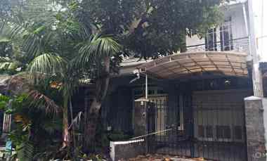 disewakan rumah 2 lantai lokasi di rungkut asri