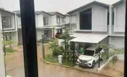Rumah Disewakan di Jl. Mh. Thamrin Waterfront Lippo Cikarang Bekasi Jawa Barat