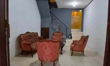 disewakan rumah 2 lantai siap huni di pondok ranji