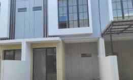 Rumah Baru Gress 2 Lantai di Babatan Pantai Regency One