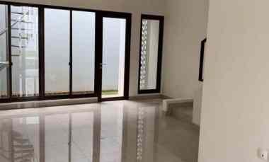 disewakan rumah bagus di summarecon bandung