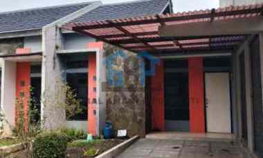 Disewakan Rumah Komplek Cihanjuang Siap Huni 10 menit Pemkot Cimahi