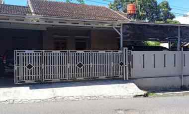 Rumah Disewakan di Cipadung