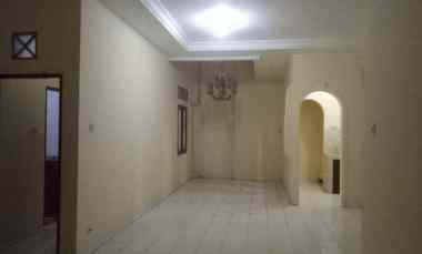 disewakan rumah cirendeu