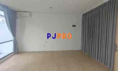 Rumah Disewakan di Cluster Silvercreek Lippo Cikarang