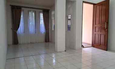 disewakan rumah di kebayoran lama