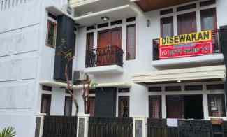 Disewakan Rumah di Tebet Timur Jakarta Selatan
