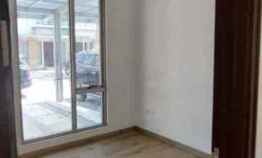 disewakan rumah golf island pik