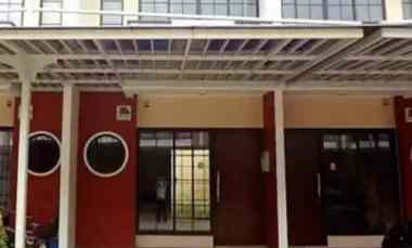 disewakan rumah green lake city jakarta barat