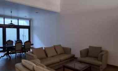 disewakan rumah jalan kembangan timur