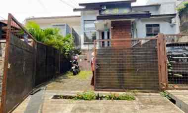 disewakan rumah jalan setrasari