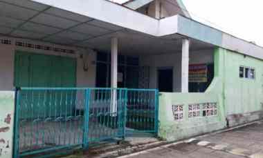 disewakan rumah jl laksda adisucipto km 7
