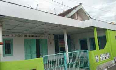 disewakan rumah jl laksda adisucipto km 7