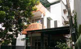 Rumah Disewakan di Tebet Jakarta Selatan dekat Mall Kota Kasablanka