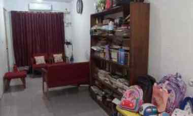 disewakan rumah kampung ambon