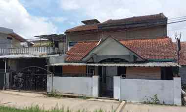 disewakan rumah komplek cihanjuang