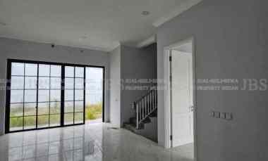 Disewakan Rumah View Danau di Komplek Citraland Sampali - Medan
