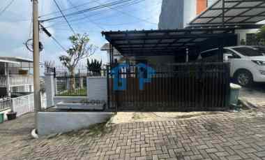 disewakan rumah komplek sariwangi