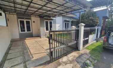 disewakan rumah luas harga murah