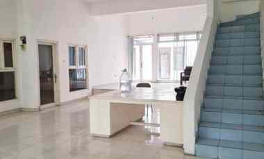 Disewakan Rumah di Manyar Komersial Area dekat Raya MERR