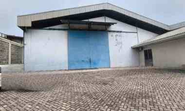 Gudang Margomulyo, Bebas Banjir, Gudang Tinggi dari Jalan