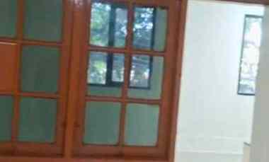 disewakan rumah menceng