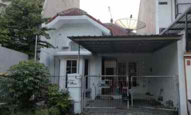 disewakan rumah pantai mentari